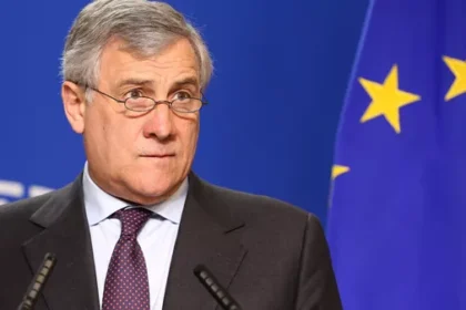En plus des sept pays membres, ont été présents six pays partenaires : l'Inde, la Turquie, le Brésil, la Corée du Sud, le Vietnam et la Nouvelle-Zélande.